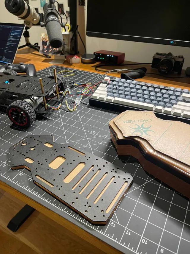 I put all the boards on the acrylic and mounted some of… (photo 1)