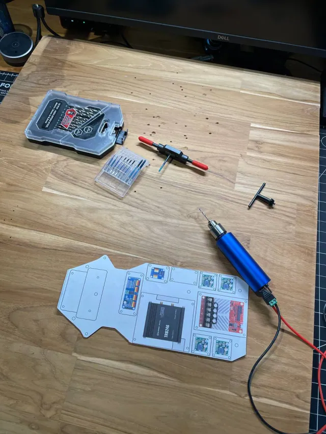 After that I cut threads so I wouldn't have to screw on… (photo 1)
