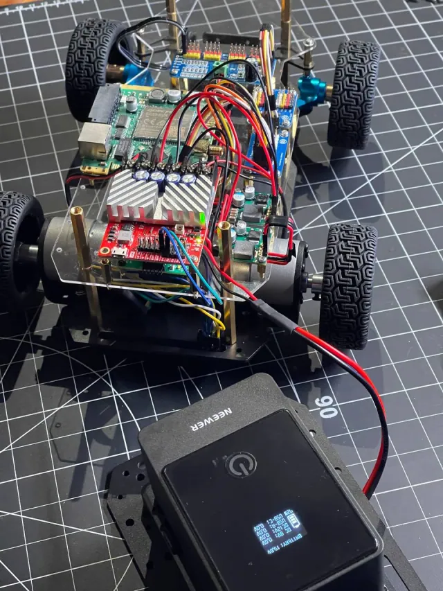 Wired up the rear motor controller, voltage sensor, 2 step… (photo)