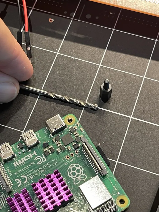Silicone standoffs turned out to be incredibly handy for… (photo)